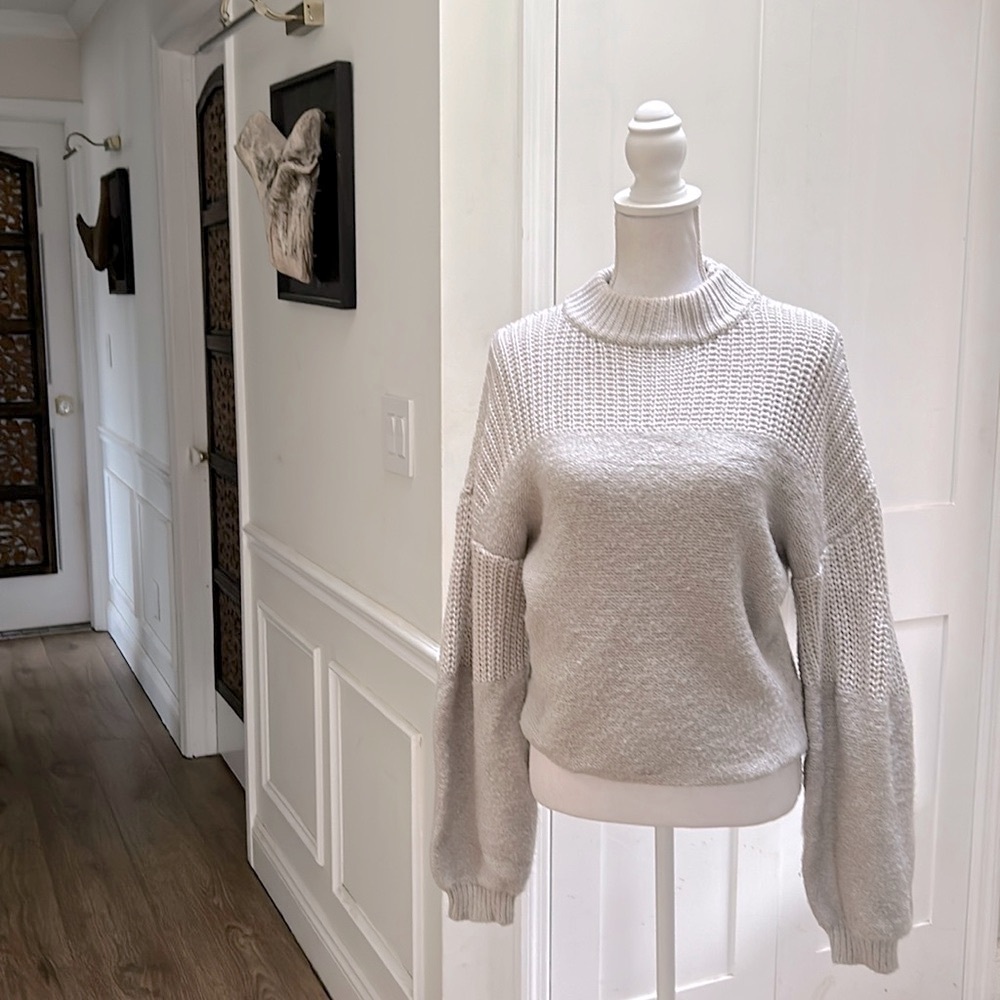 Petal + Pup Womens Beige Knit Cropped Sweater Bell Sleeve Mock Neck Size 6